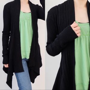 Forever 21 Black sweater cardigan s/p
